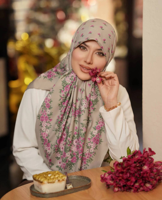 روسری ابریشم توییل (شکوفه)