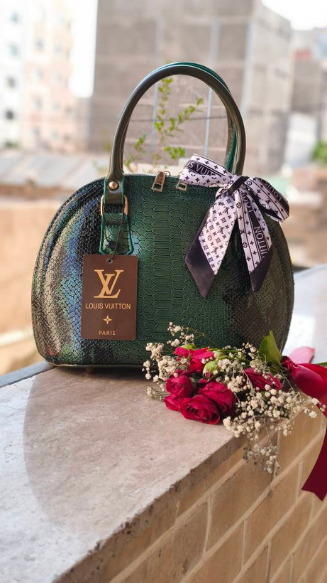 کیف مجلسی لویی ویتون (چرم پوست ماری)